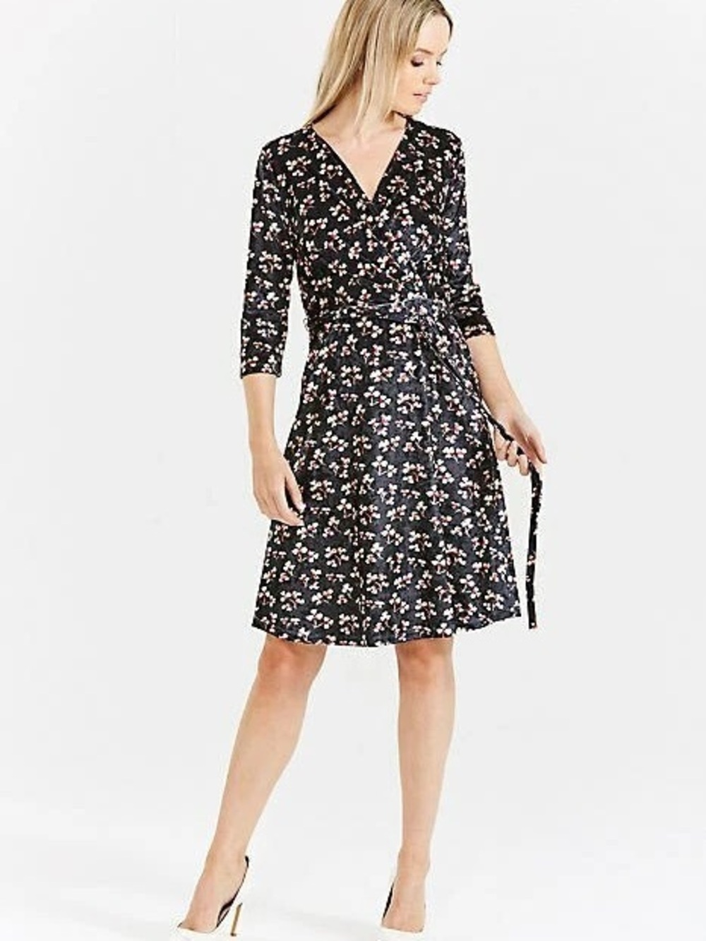 Yumi Velvet Floral Wrap Midi Dress